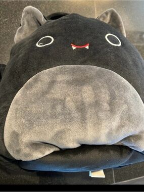 Squishmallows  16" Large Emily the Bat 2024 Halloween Treat Pail